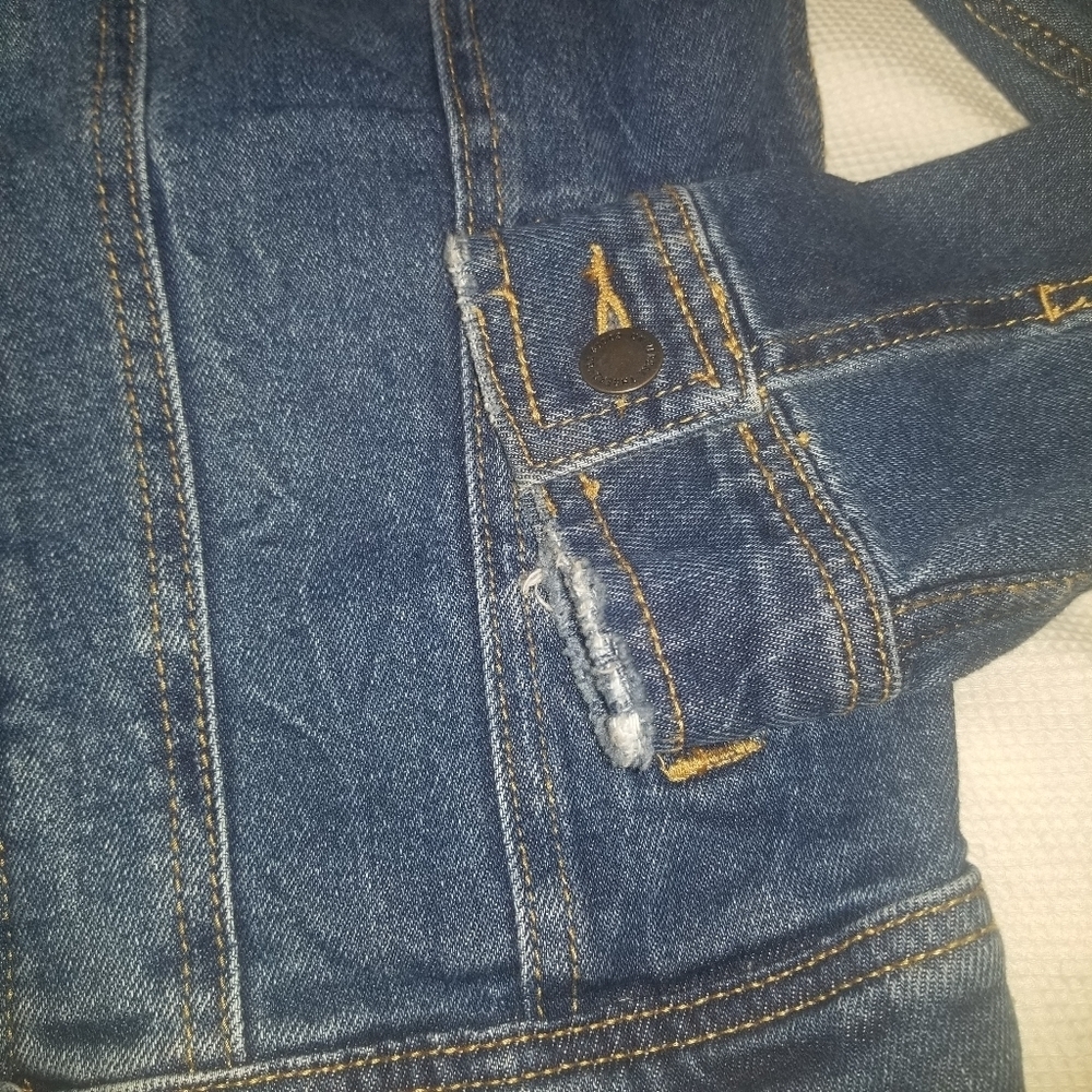 Universal Thread Destressed Denim Jacket - Picture 5 of 8